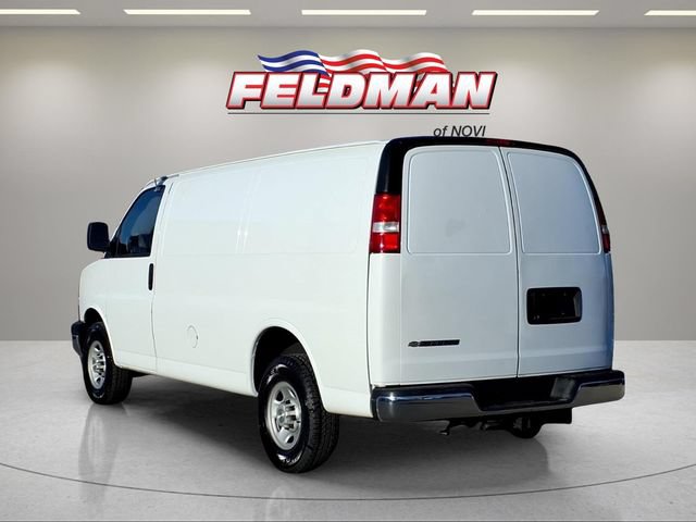 Used 2024 Chevrolet Express 2500 w/ Driver Convenience Package RWD image 3