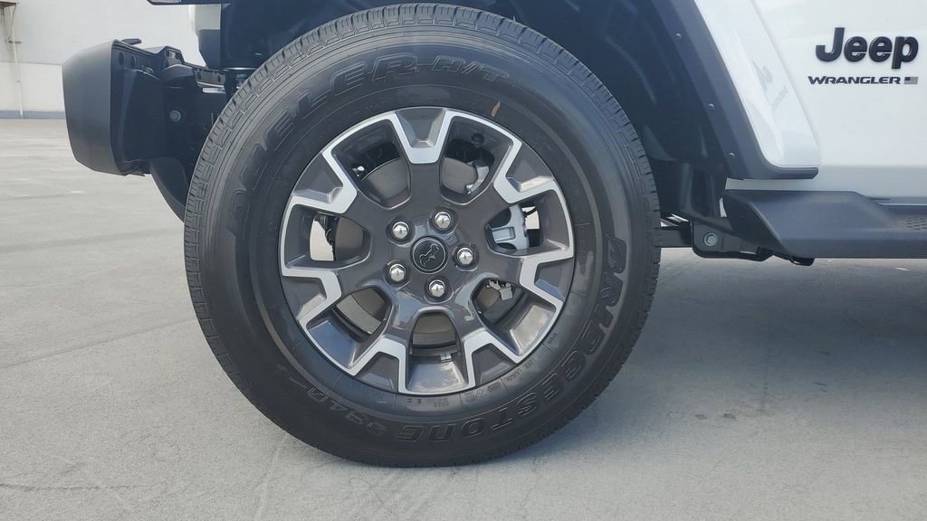 New 2025 Jeep Wrangler Sahara image 6