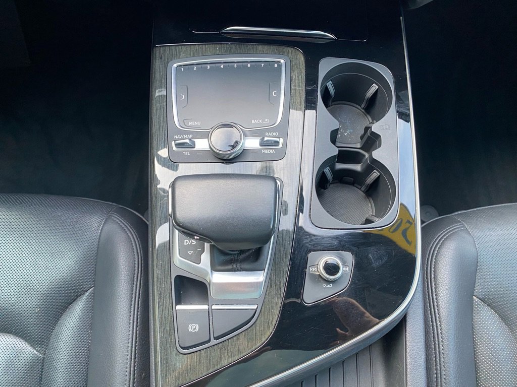 Used 2018 Audi Q7 3.0T Prestige image 32