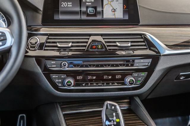 Used 2018 BMW 540i xDrive AWD/4WD image 29