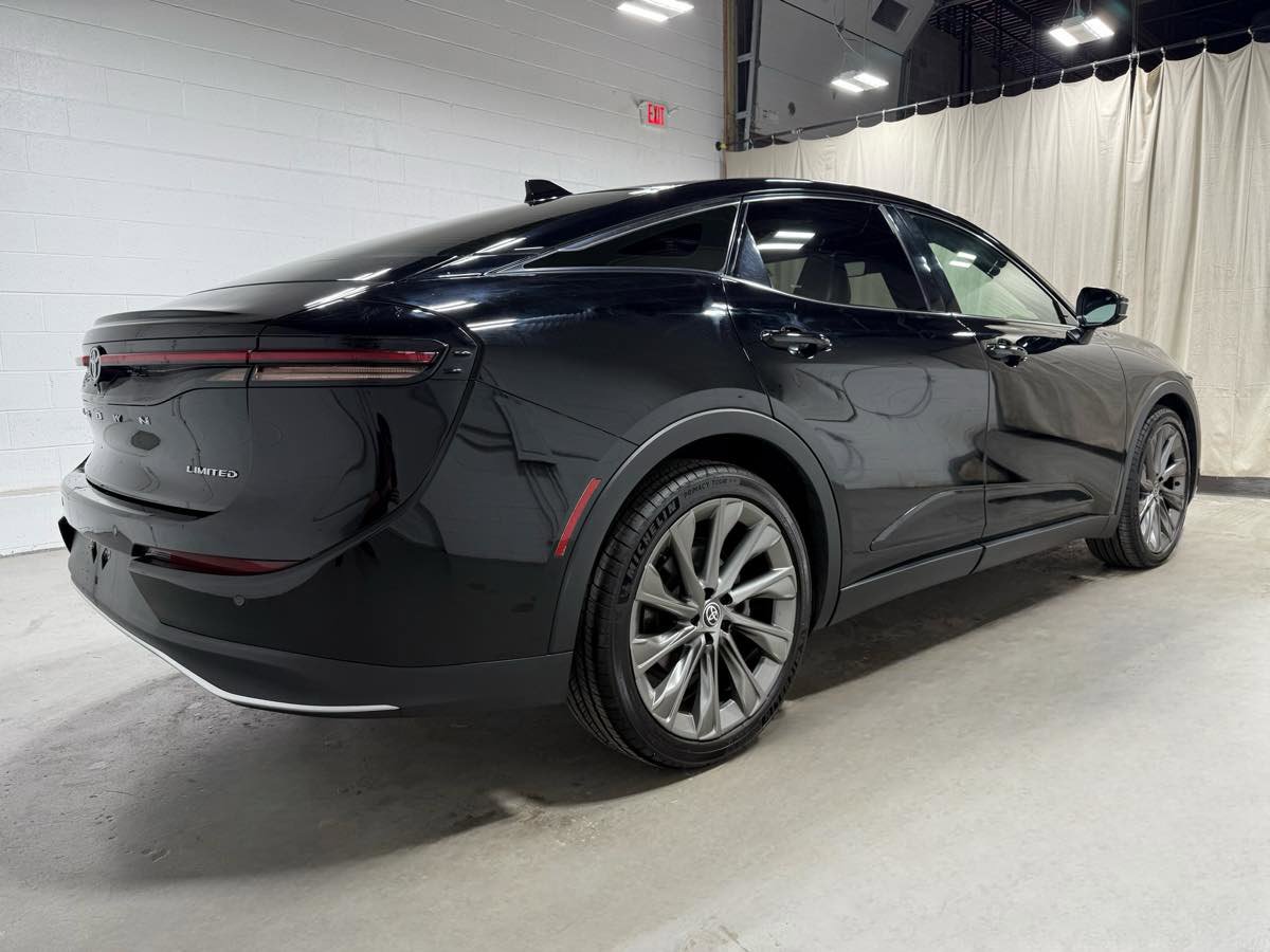 Used 2023 Toyota Crown w/ Advanced Technology Package image 4