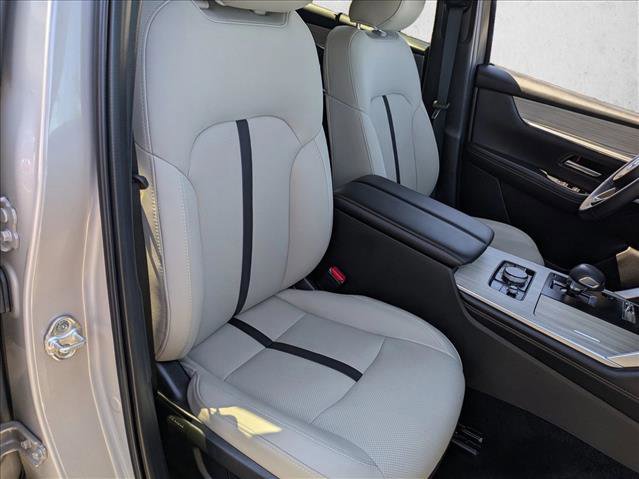 Certified 2024 MAZDA CX-90 Plug-In Hybrid w/ Premium Pkg image 20