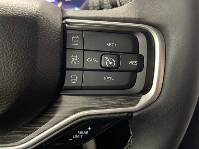 Used 2024 Jeep Wagoneer L Series II w/ Flexible Seating Group image 44