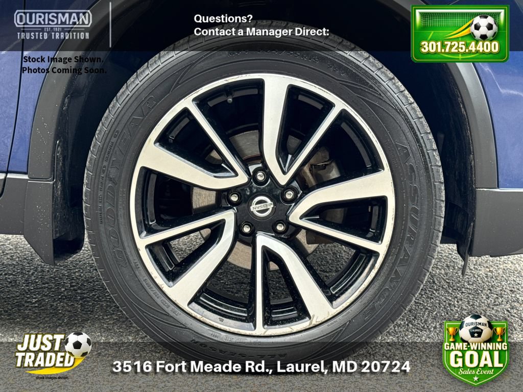 Used 2017 Nissan Rogue SL w/ SL Premium Package AWD/4WD image 5