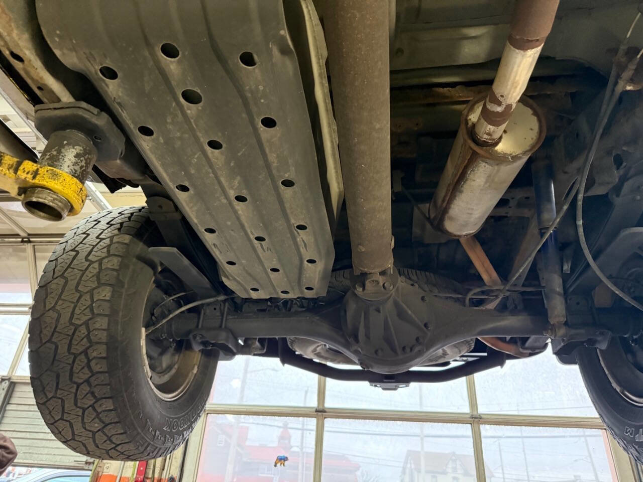 Used 2002 Nissan Frontier SE image 47