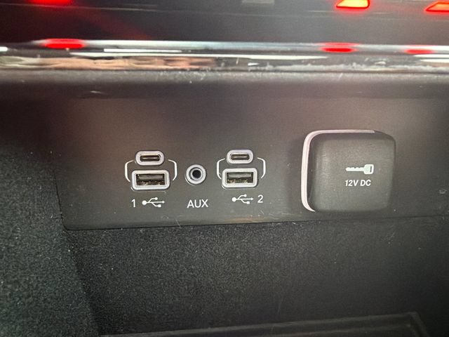 Used 2023 Jeep Grand Cherokee Summit AWD/4WD image 36