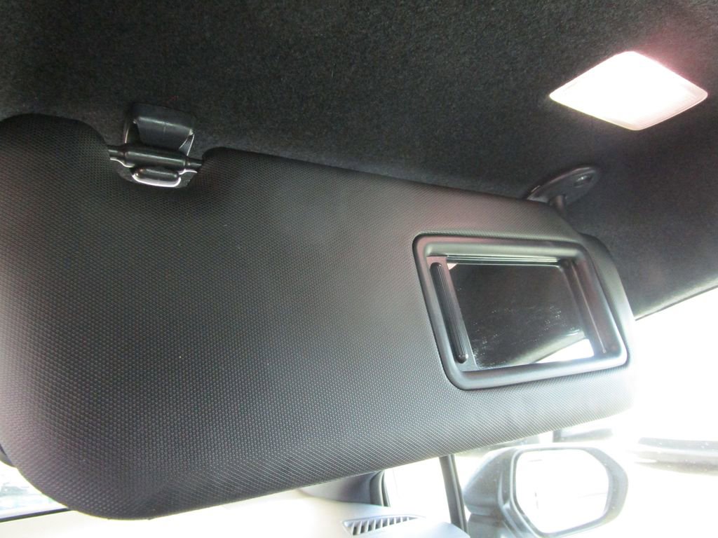 Used 2024 Toyota Corolla SE image 28