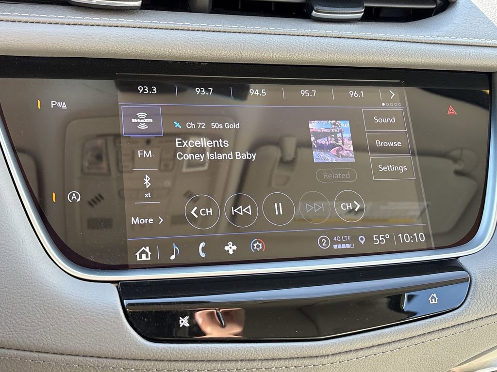 Certified 2022 Cadillac XT5 Premium Luxury image 16