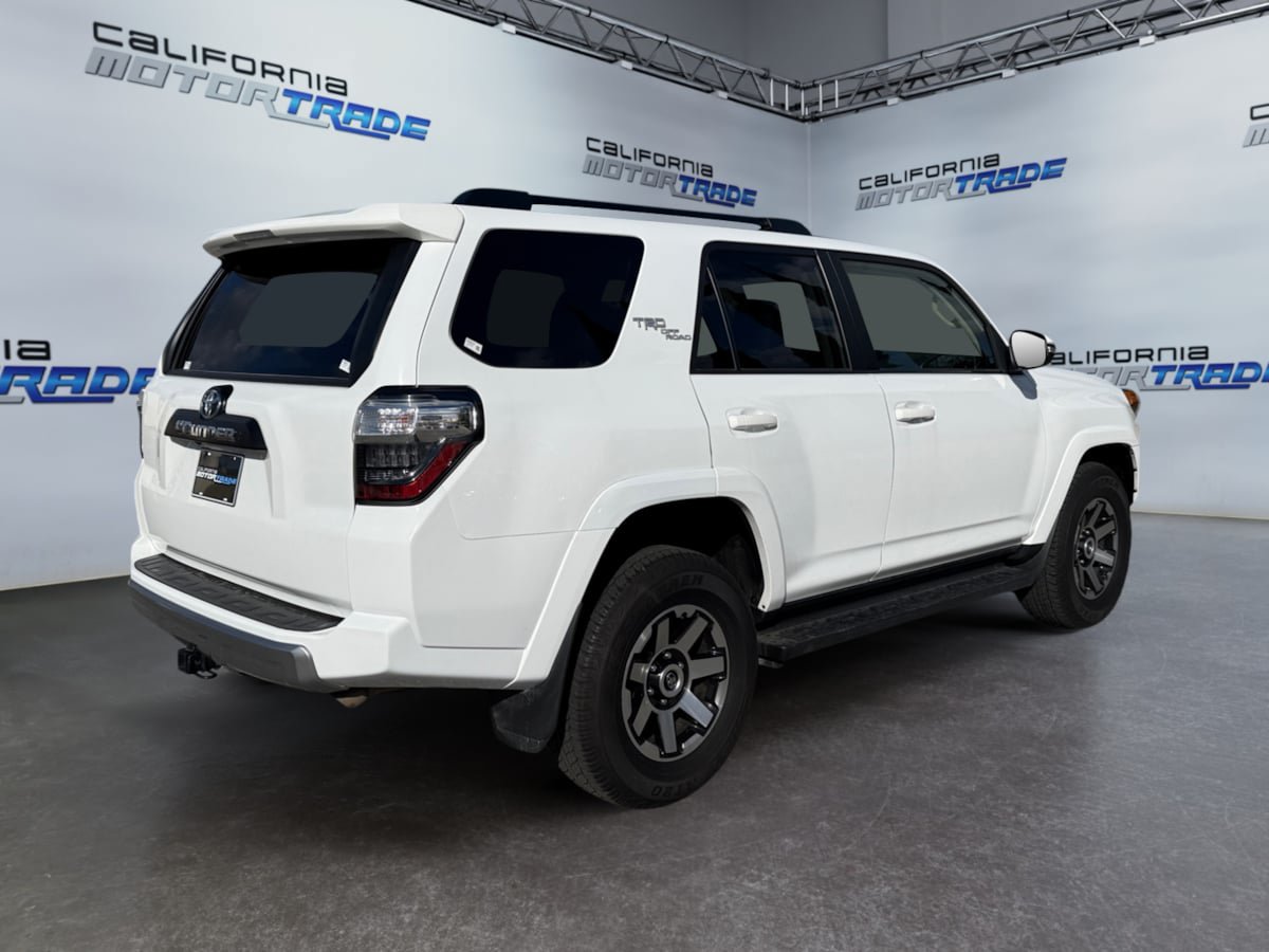 Used 2024 Toyota 4Runner TRD Off-Road Premium AWD/4WD image 5