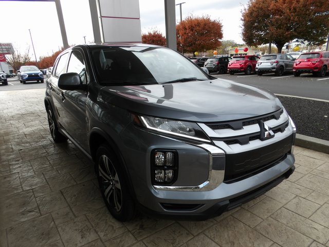 New 2025 Mitsubishi Outlander Sport SE image 3