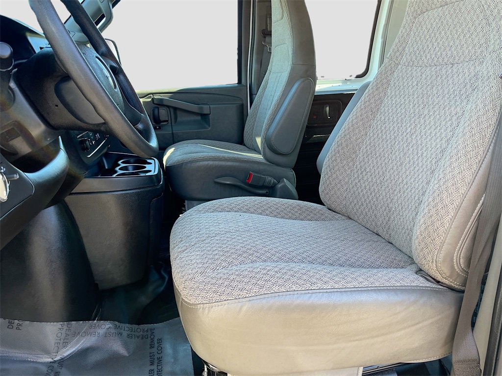 Used 2024 Chevrolet Express 2500 w/ Driver Convenience Package image 19
