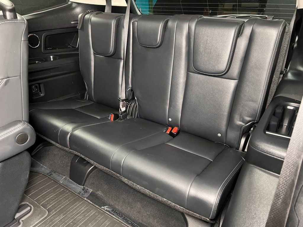 Used 2023 Subaru Ascent Touring image 16