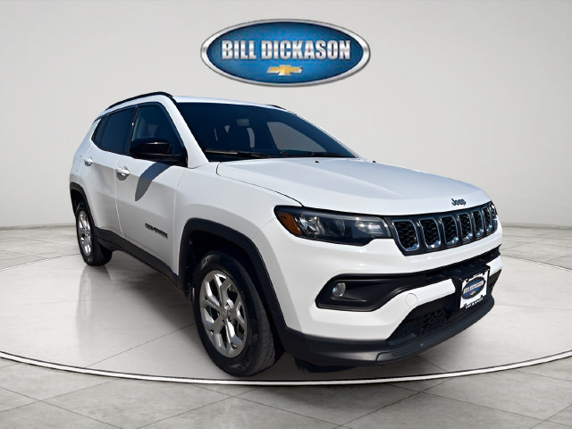 Used 2024 Jeep Compass Latitude AWD/4WD image 1