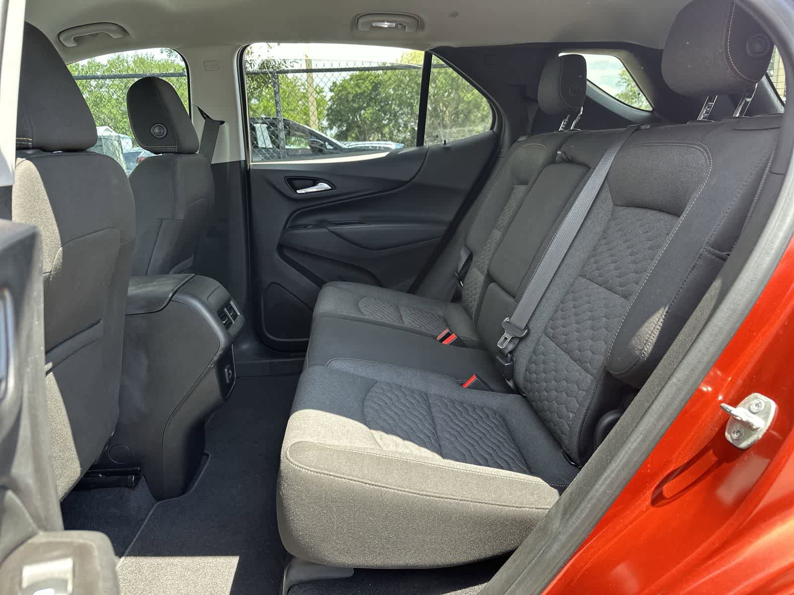 Used 2020 Chevrolet Equinox LT FWD image 6