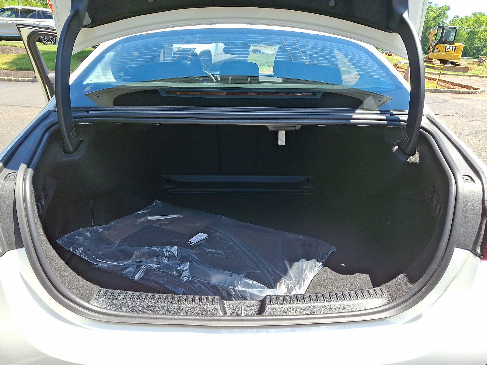 Used 2026 Mercedes-Benz E 350 4MATIC Sedan image 26