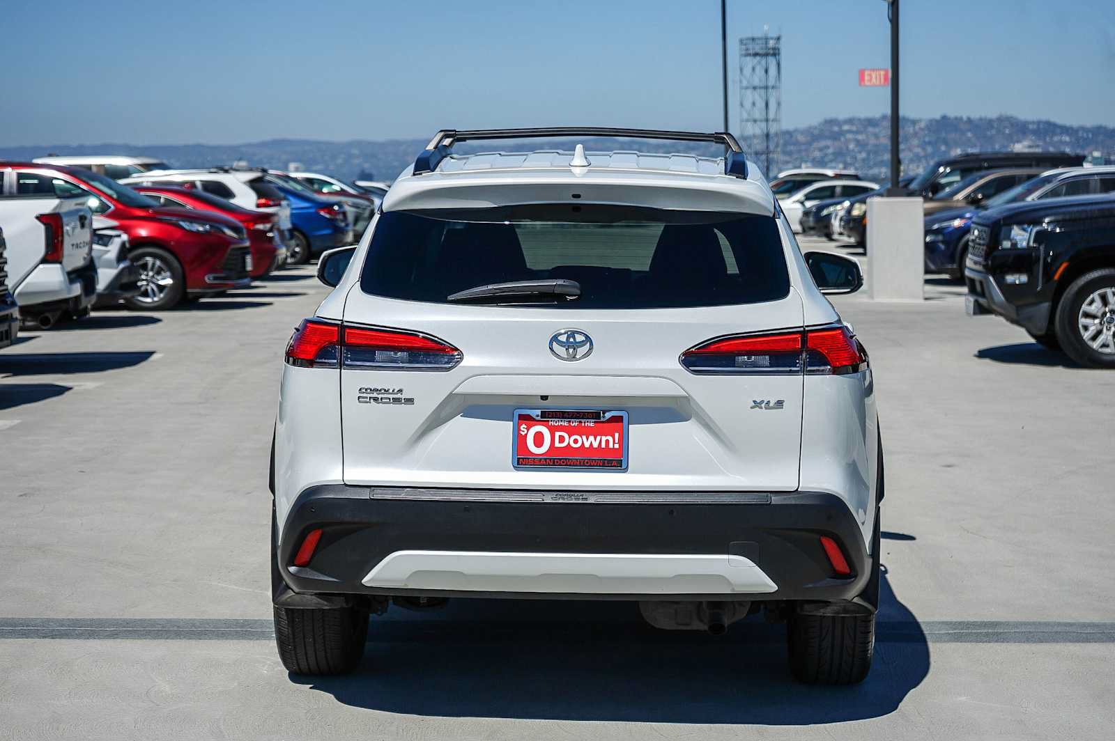 Used 2023 Toyota Corolla Cross XLE w/ Convenience Package FWD image 7