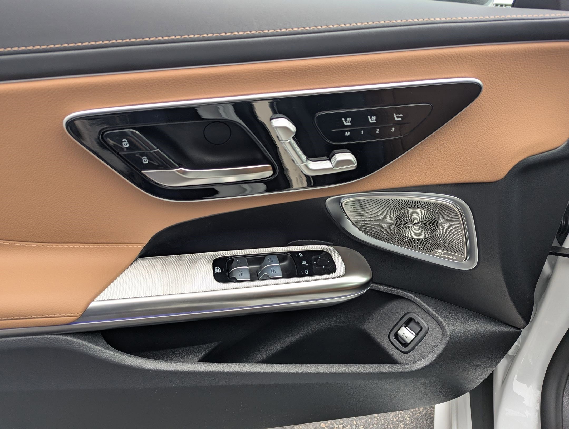 New 2026 Mercedes-Benz CLE 300 4MATIC Cabriolet image 9