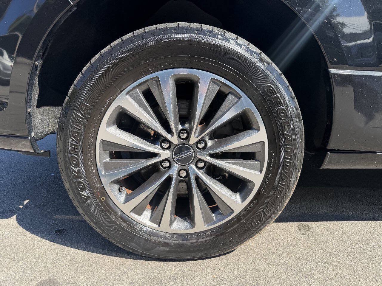 Used 2015 Lincoln Navigator L 2WD image 10