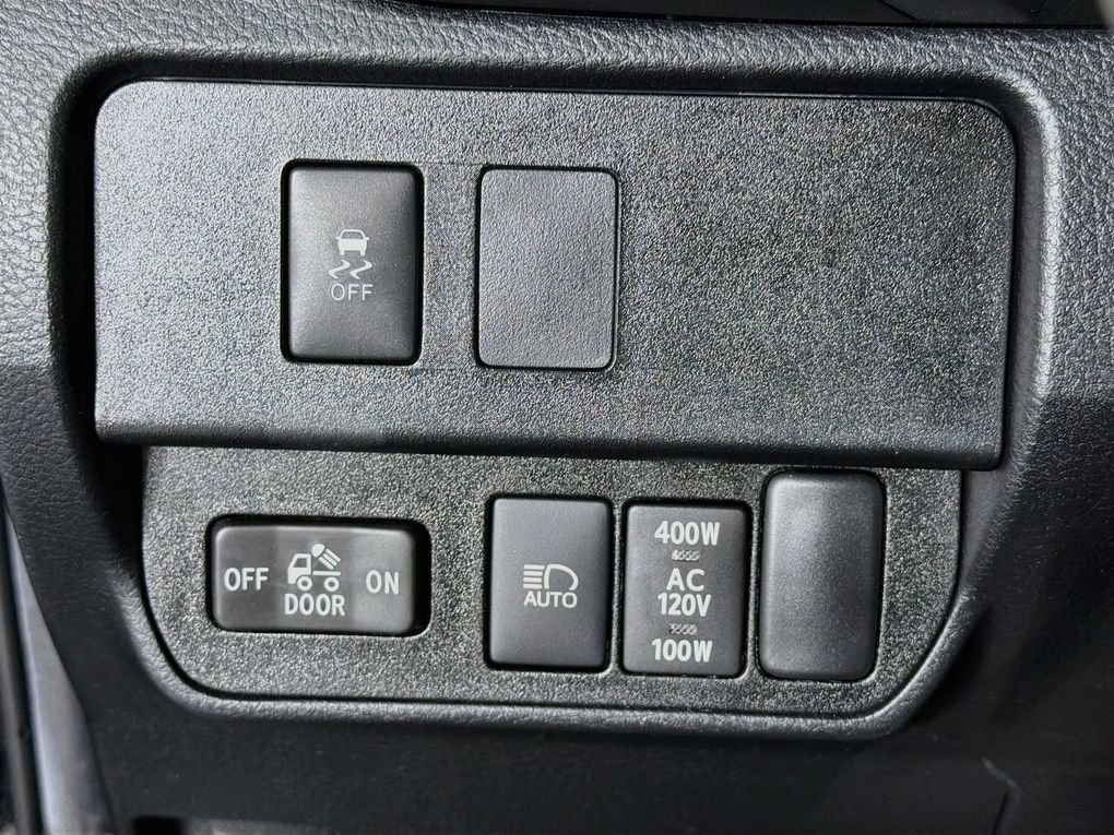 Used 2022 Toyota Tacoma TRD Sport w/ Technology Package RWD image 15
