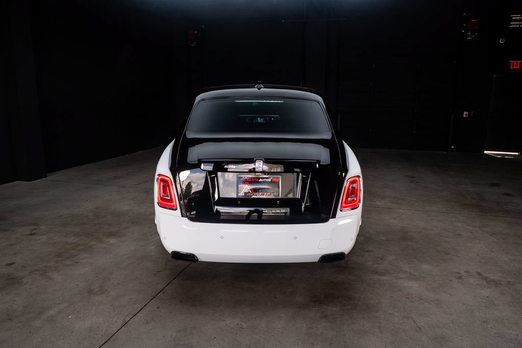 Used 2019 Rolls-Royce Phantom Sedan RWD image 23