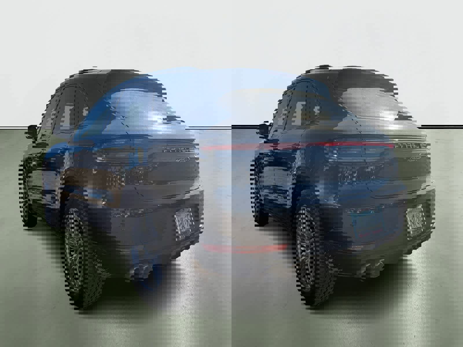 Used 2021 Porsche Macan S image 3