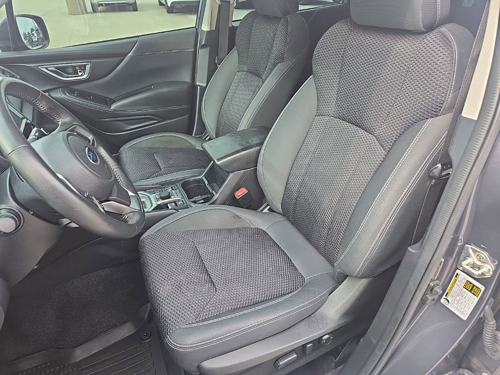 Used 2021 Subaru Forester Premium image 17