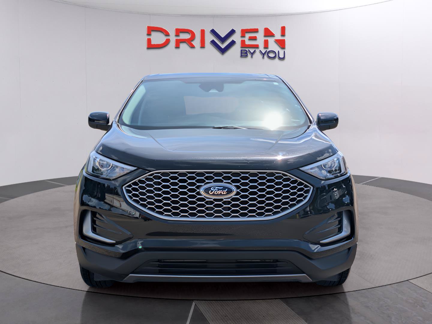 Used 2024 Ford Edge SEL AWD/4WD image 8