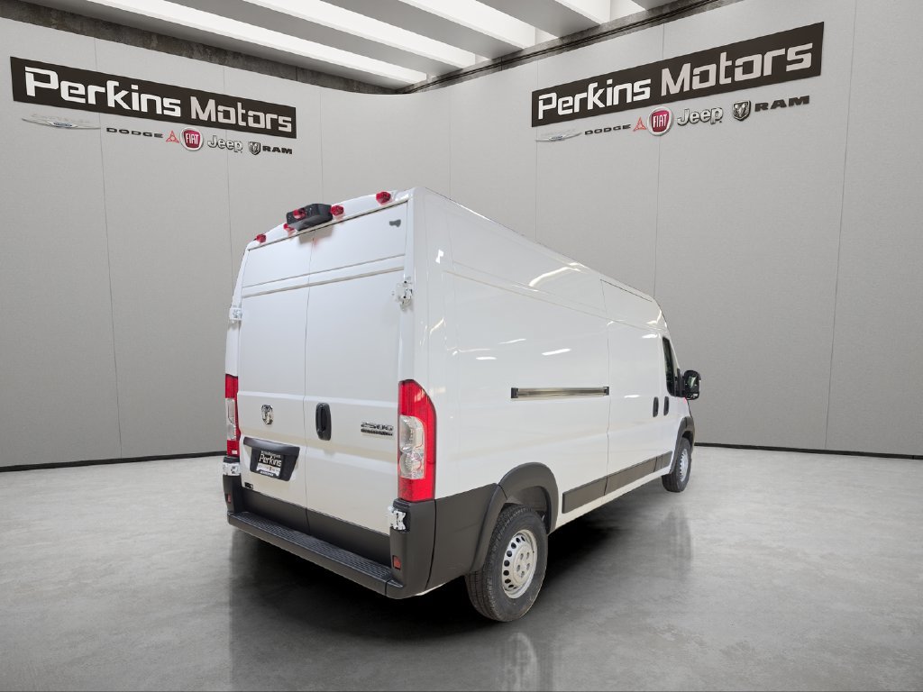 New 2026 RAM ProMaster 2500 w/ Premium Convenience Group FWD image 7