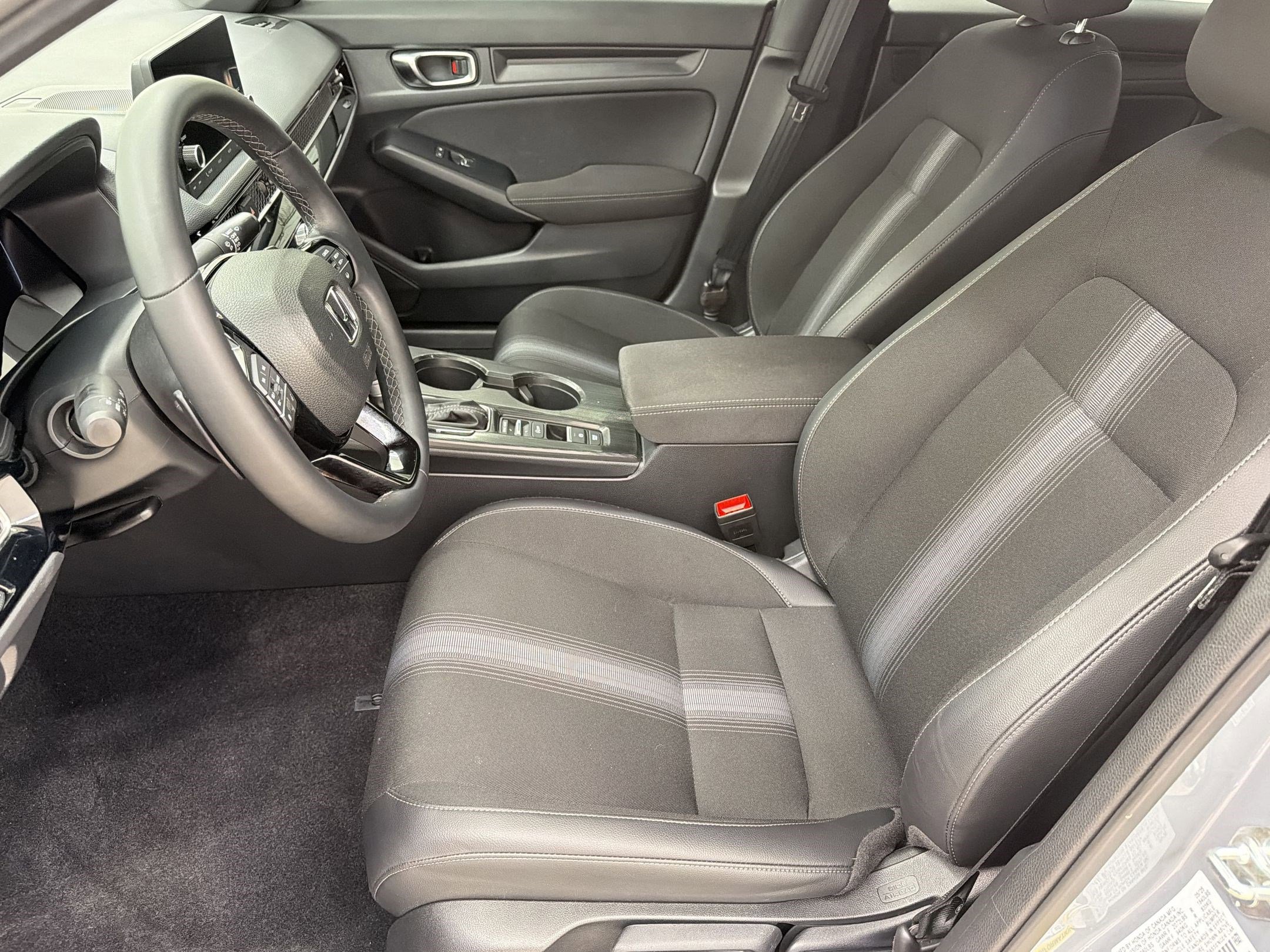 Used 2025 Honda Civic Sport image 5