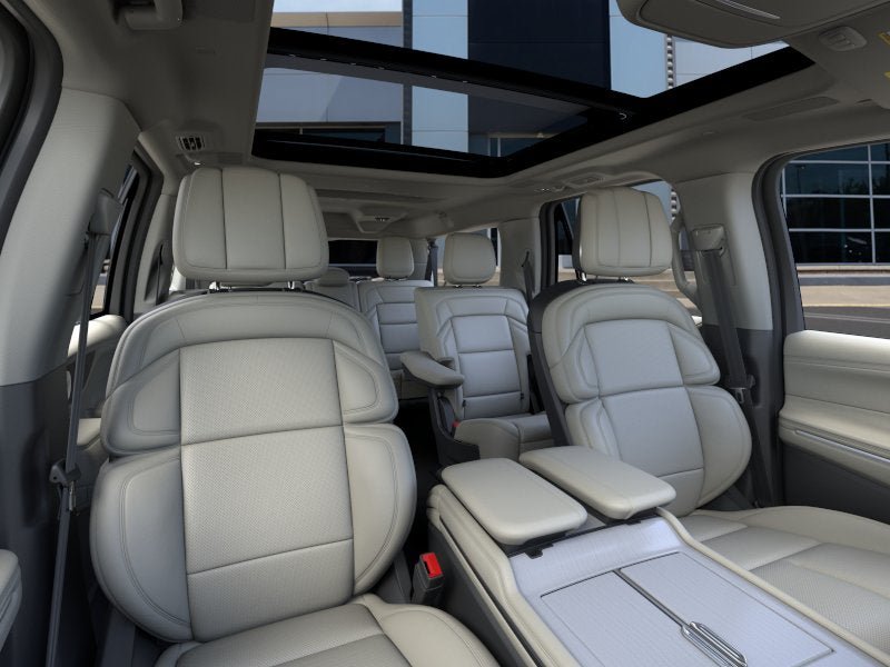 New 2026 Lincoln Navigator L Reserve AWD/4WD image 10