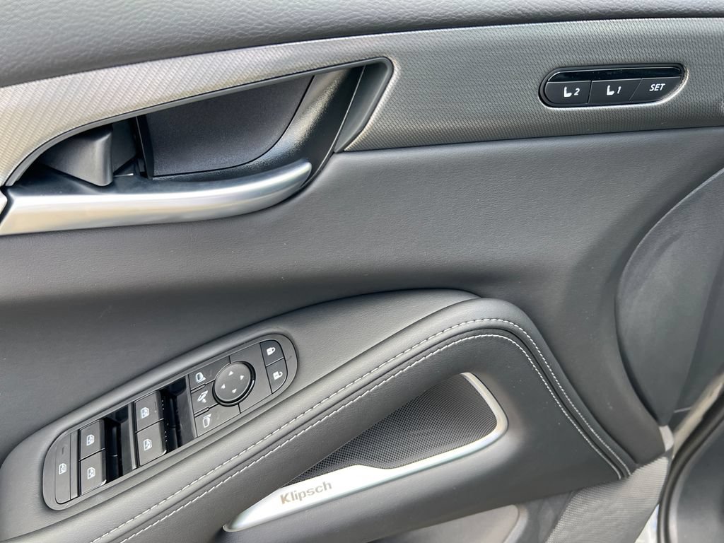New 2027 INFINITI QX60 Luxe w/ Cargo Package FWD image 12