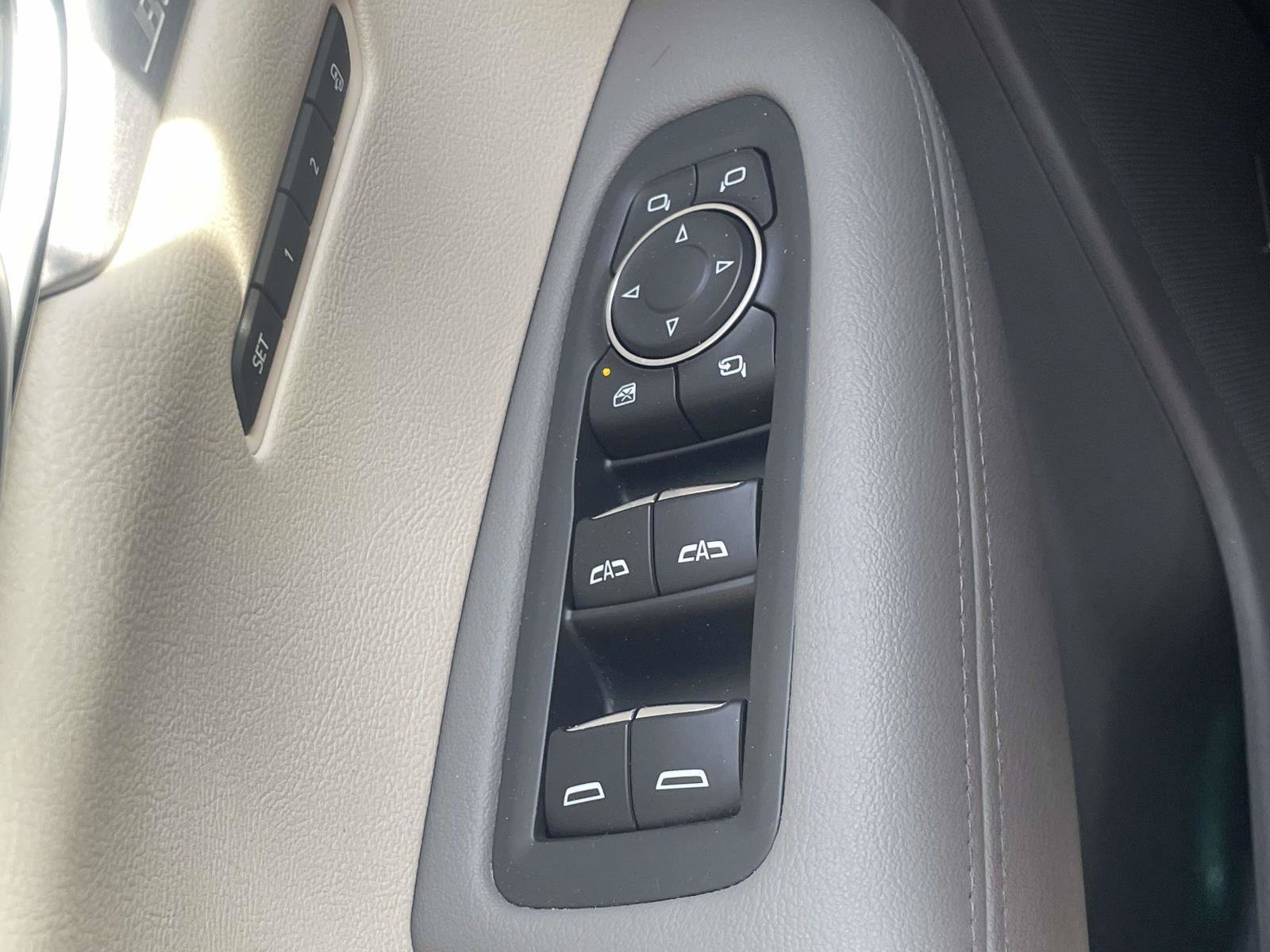 Used 2020 Cadillac XT6 Premium Luxury AWD/4WD image 29