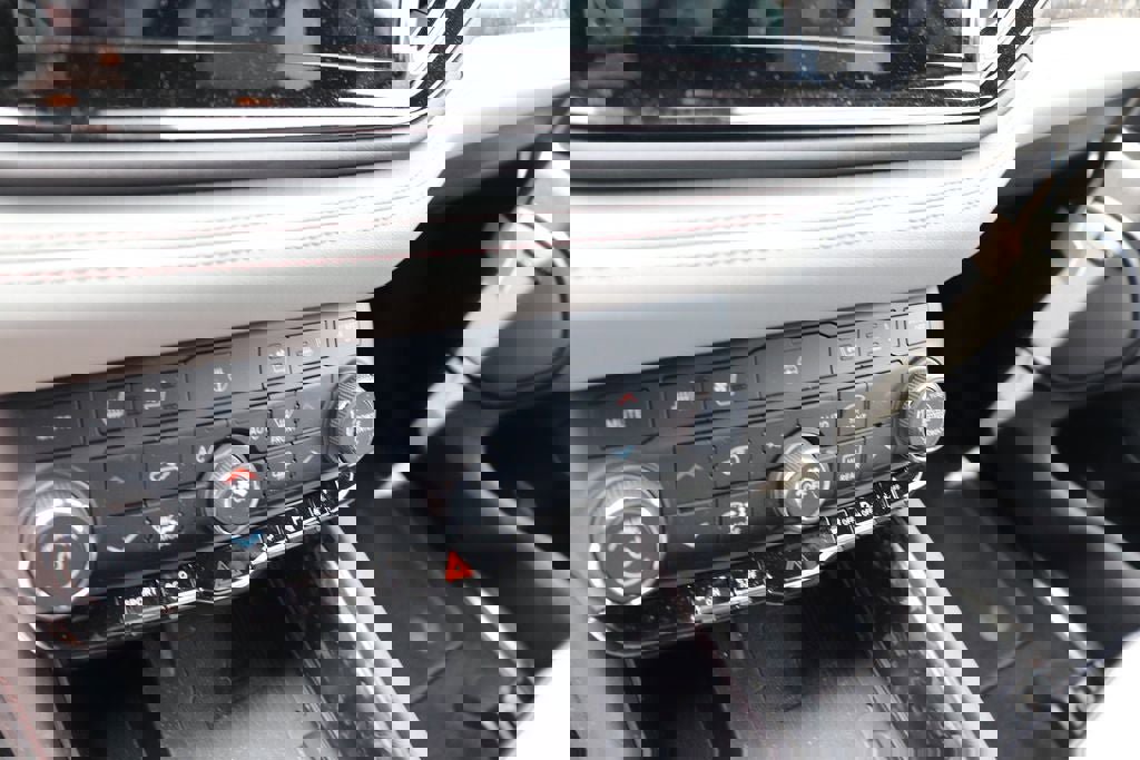 New 2024 Dodge Durango R/T image 21