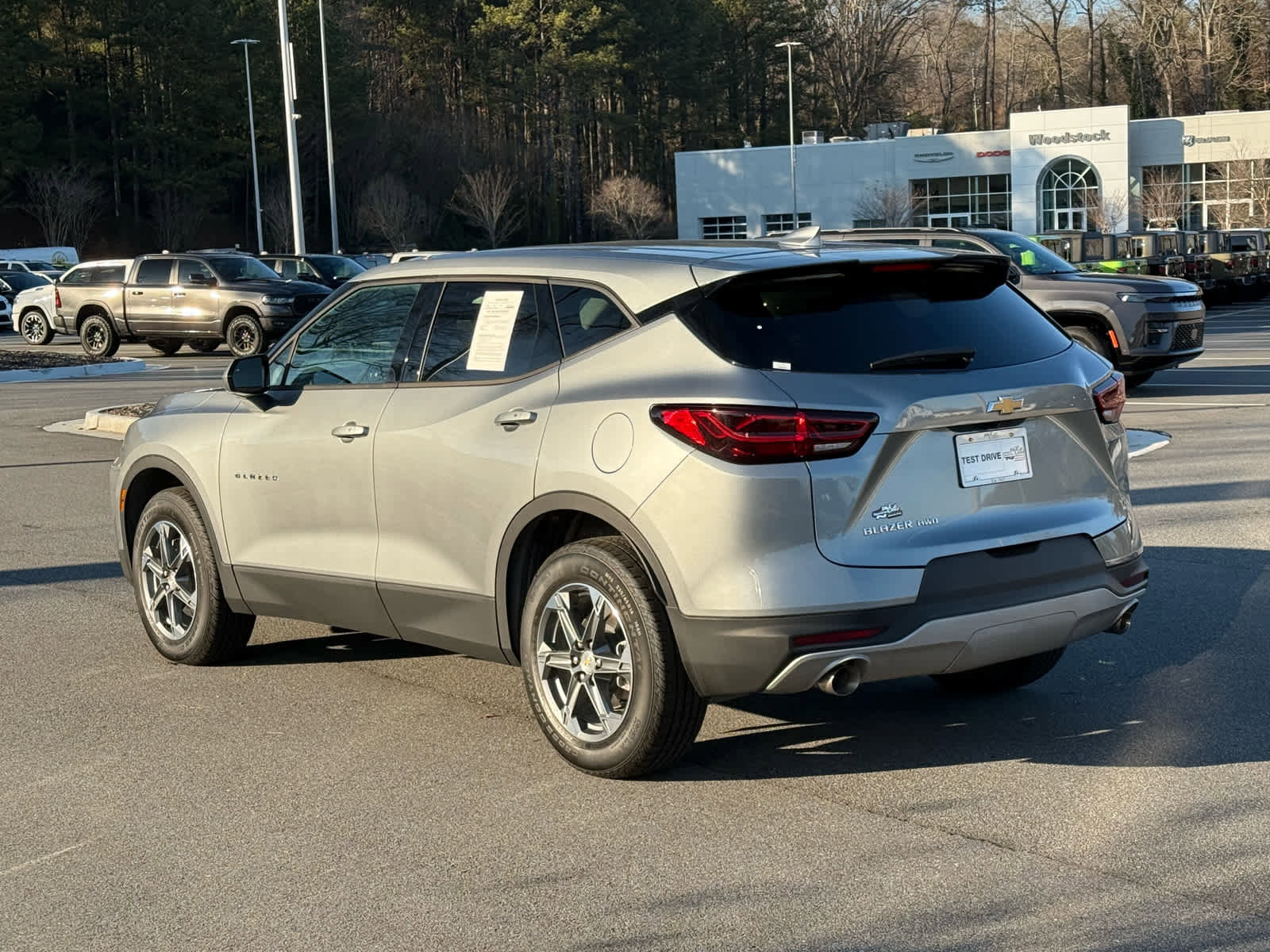 Used 2025 Chevrolet Blazer LT image 4