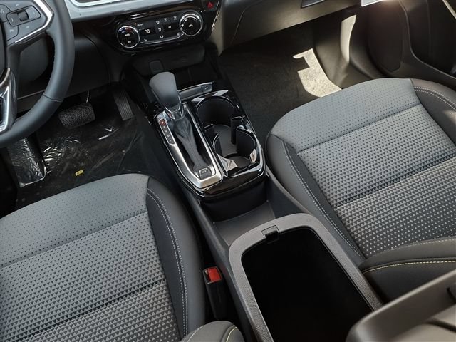 New 2026 Chevrolet Trax LT w/ LT Convenience Package FWD image 13