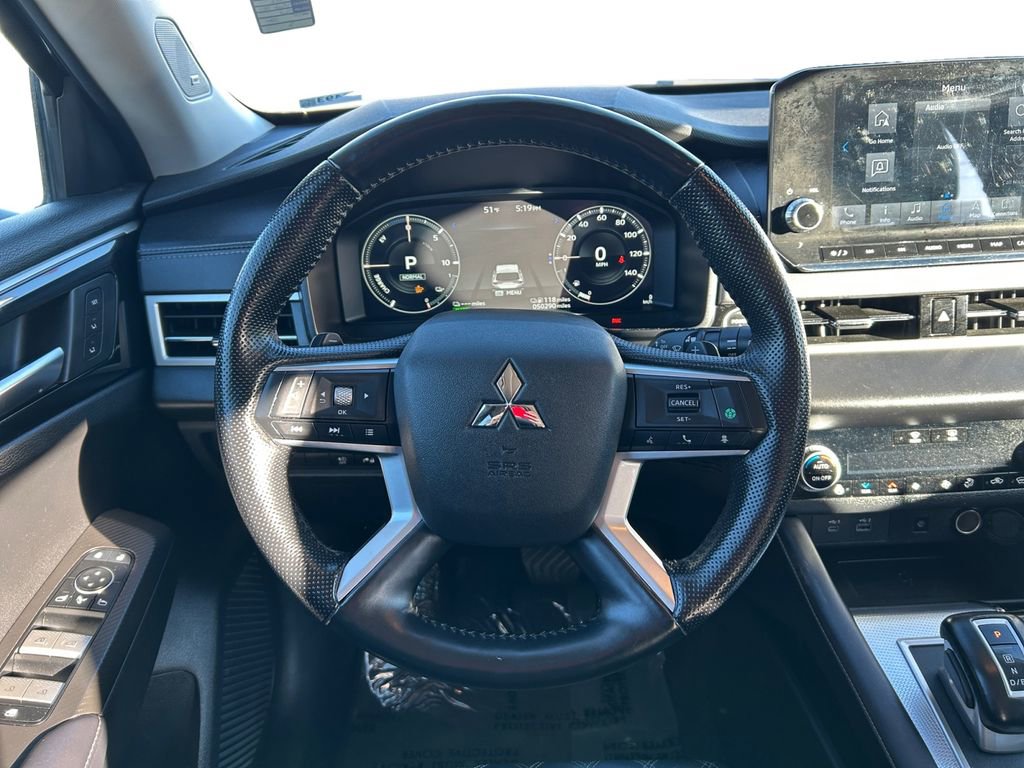 Used 2024 Mitsubishi Outlander SEL image 13