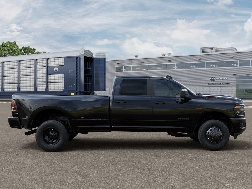 New 2026 RAM 3500 Big Horn AWD/4WD image 21