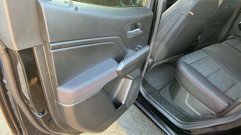 New 2026 Chevrolet Colorado Z71 image 16