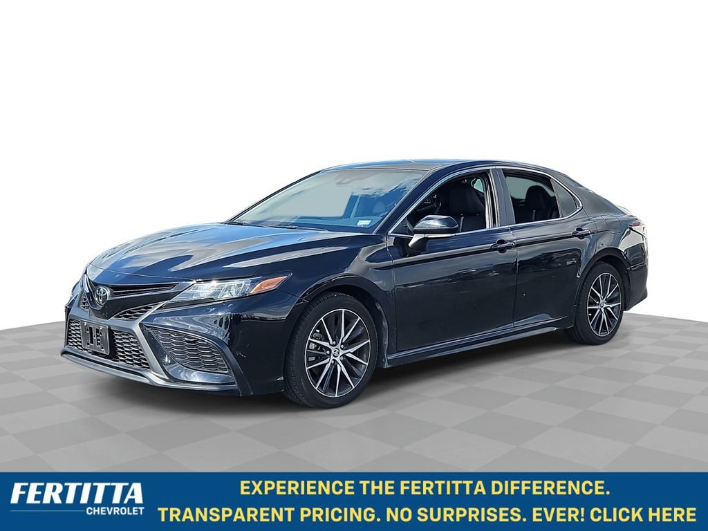 Used 2022 Toyota Camry SE w/ Convenience Package