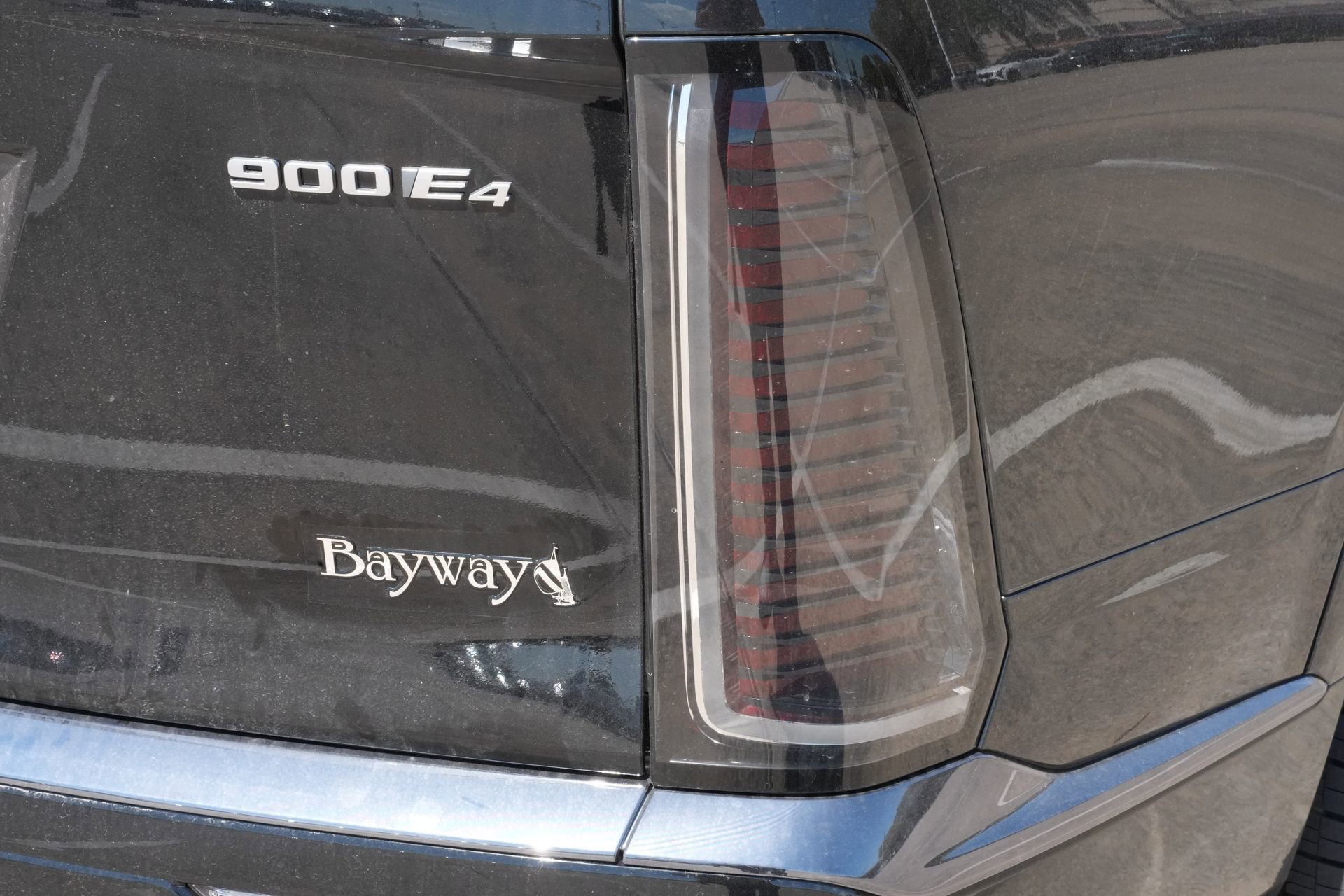 New 2026 Cadillac Vistiq Platinum w/ LPO, Floor Liner Package image 23