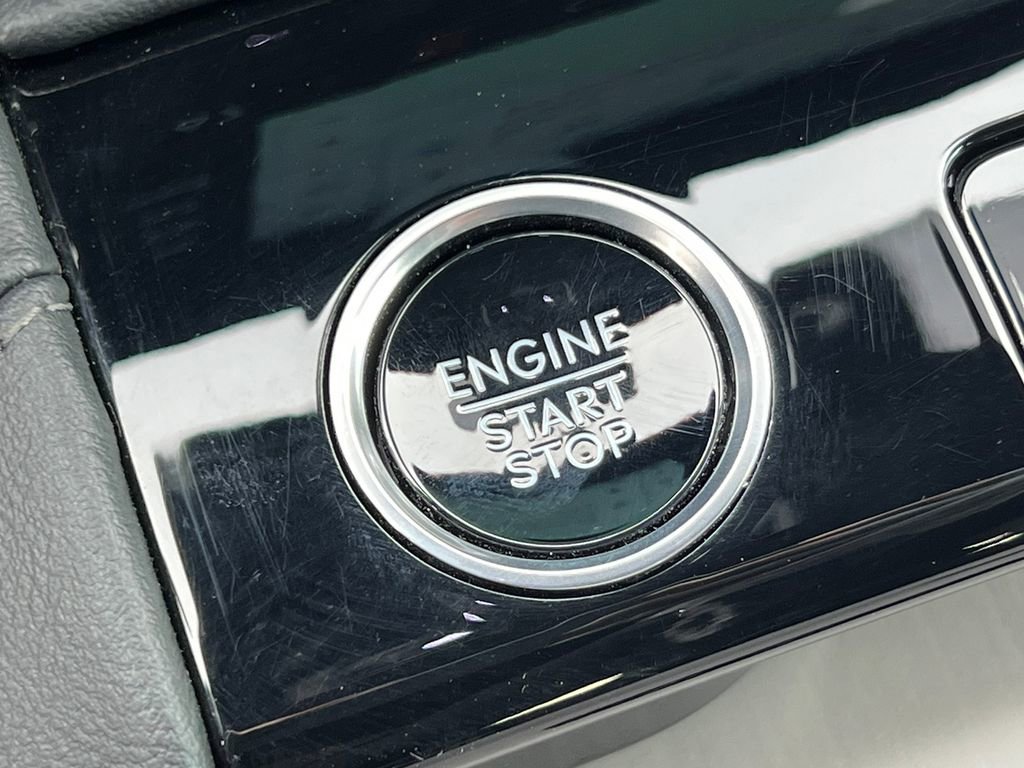 Used 2025 Lincoln Navigator Reserve w/ Jet Appearance Package image 31