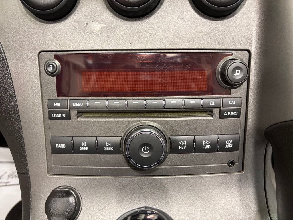 Used 2008 Pontiac Solstice GXP w/ Premium Package RWD image 15