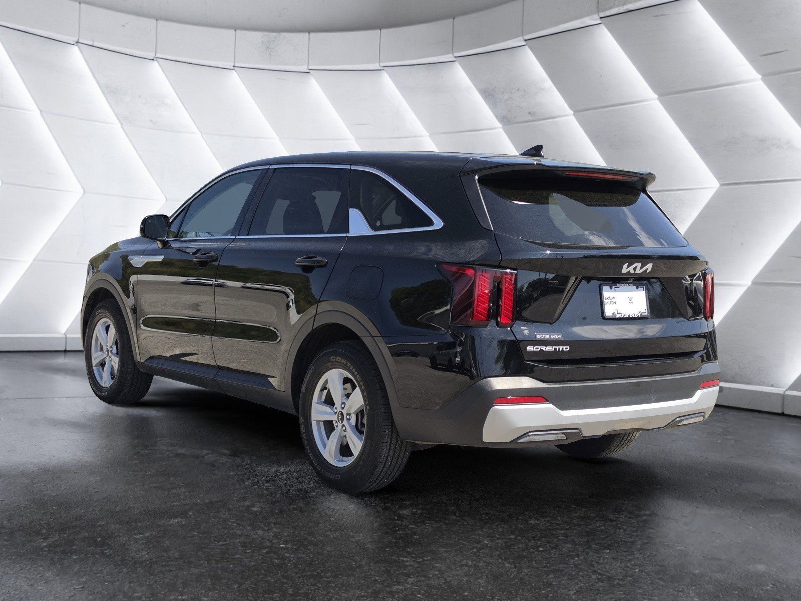 Used 2025 Kia Sorento LX image 5