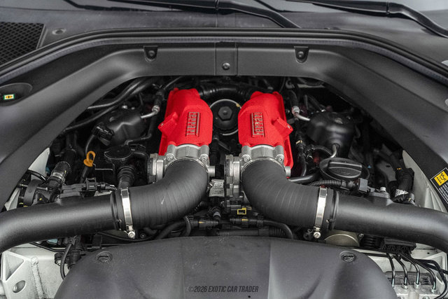 Used 2016 Ferrari California T image 25