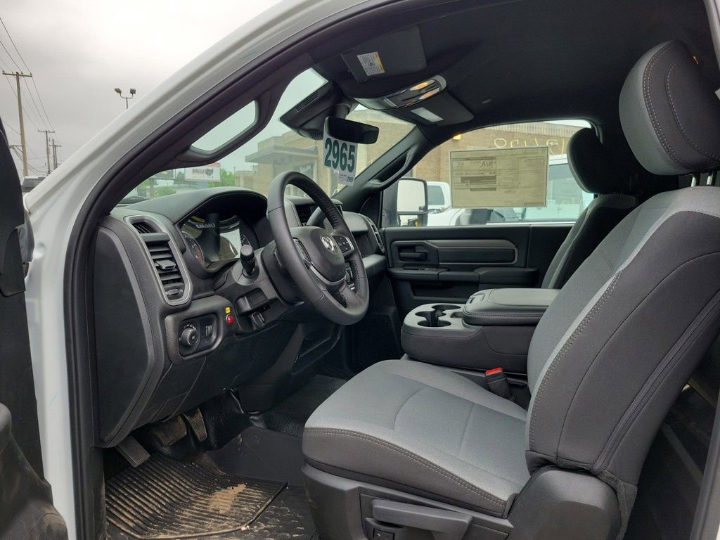 New 2024 RAM 5500 Tradesman w/ Safety Group AWD/4WD video 4
