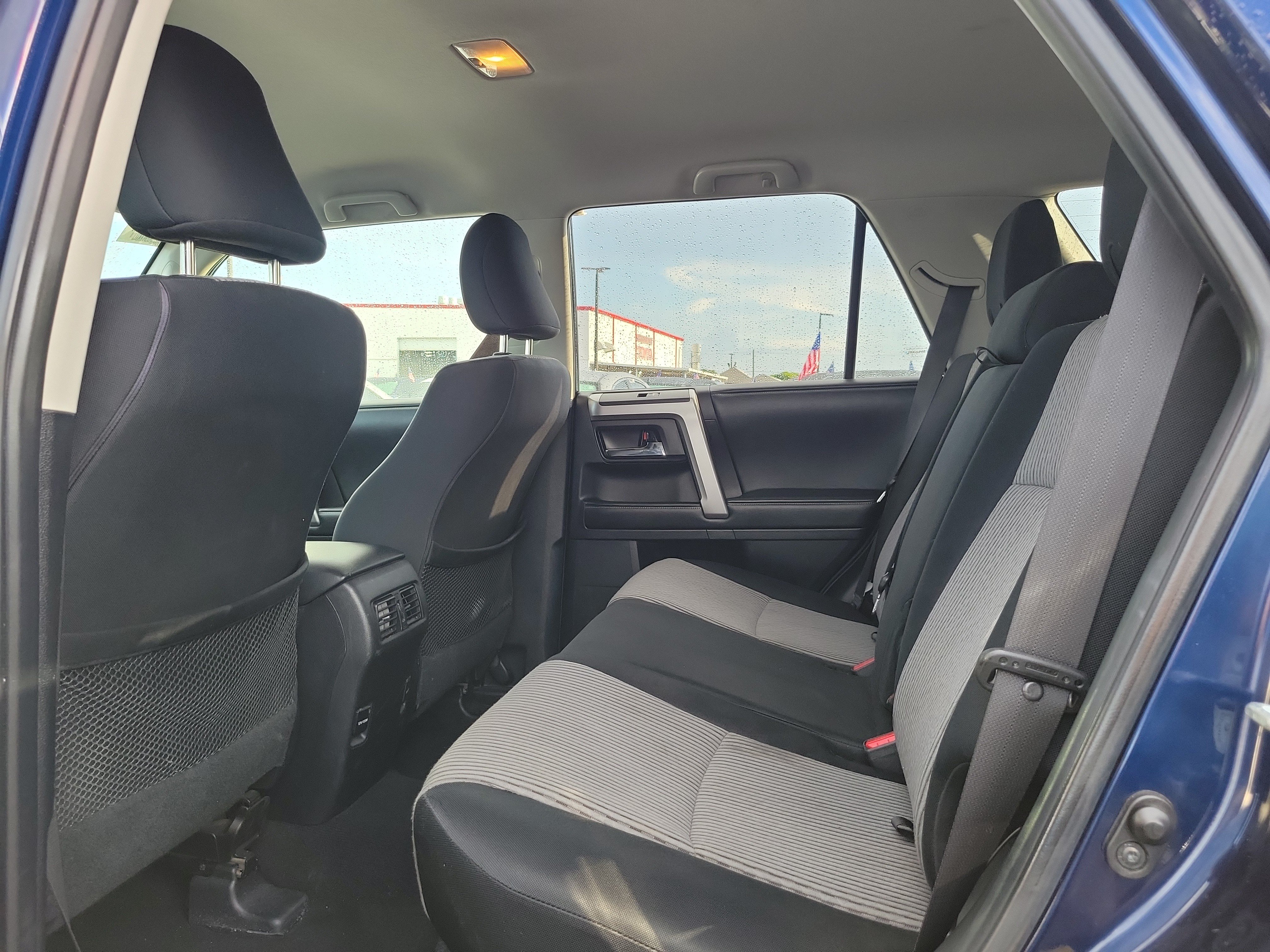 Used 2015 Toyota 4Runner SR5 AWD/4WD image 18