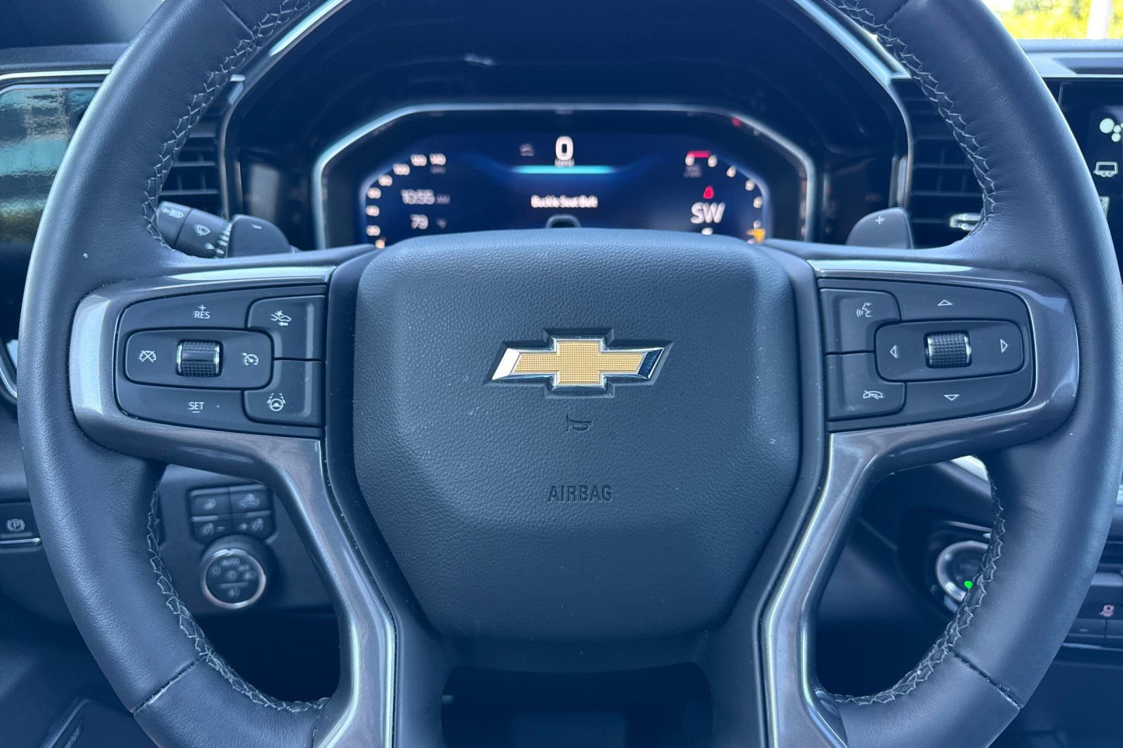 Used 2025 Chevrolet Silverado 1500 High Country AWD/4WD image 36