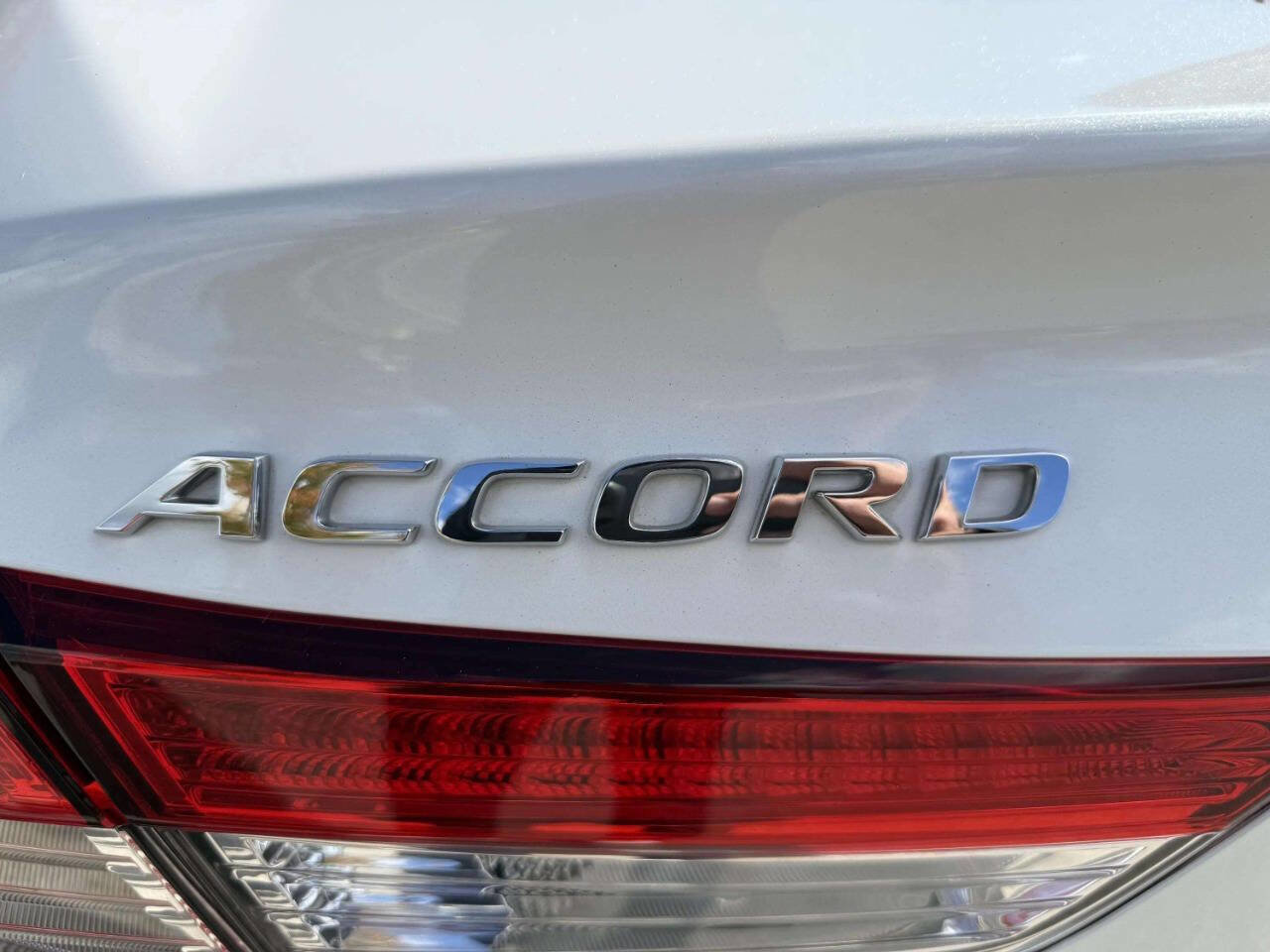 Used 2021 Honda Accord EX-L image 10