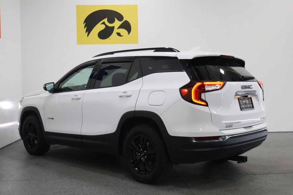 Used 2024 GMC Terrain AT4 w/ Infotainment Package II AWD/4WD image 9