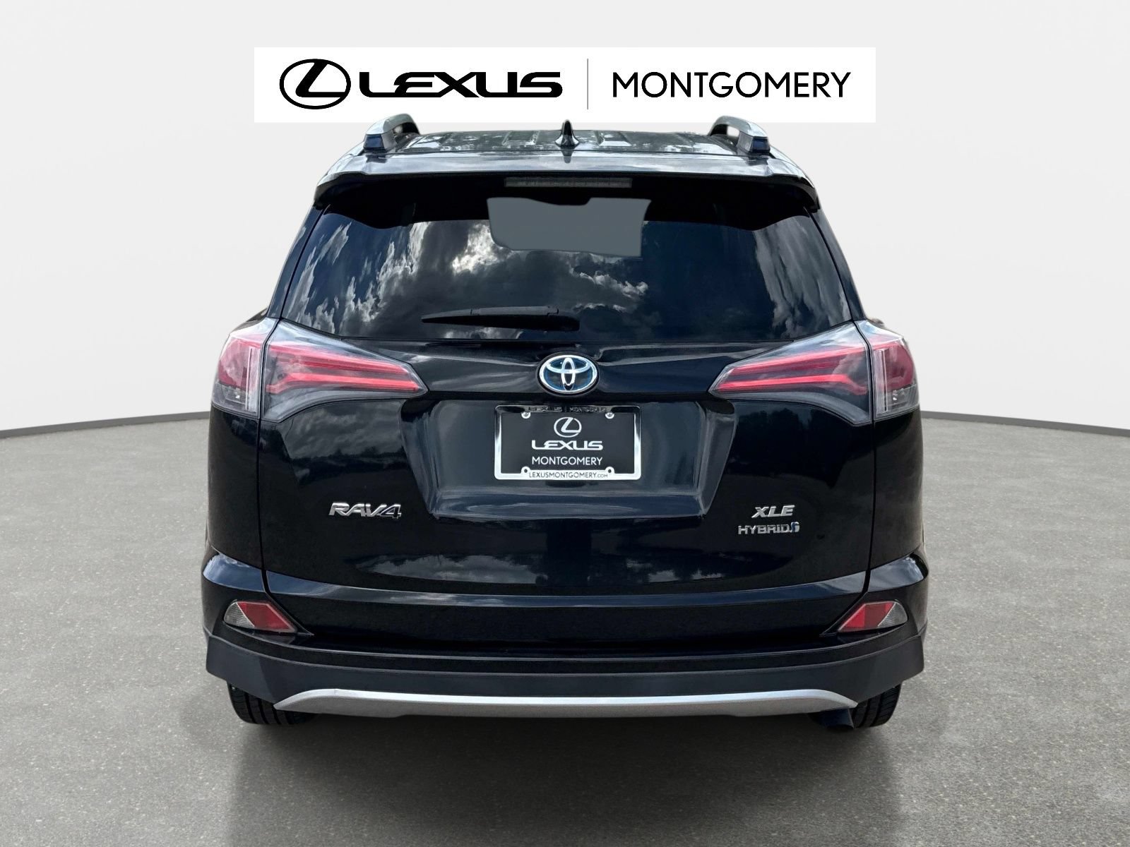 Used 2016 Toyota RAV4 XLE AWD/4WD image 4